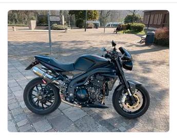Triumph speed triple 1050