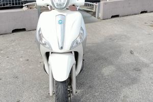 Piaggio Medley 125