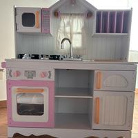 Cucina in legno giocattolo