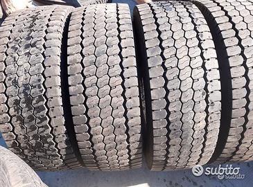 4 gomme usate autocarro 245 70 17.5 pirelli