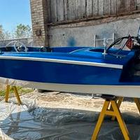 Motoscafo 5m con motore Suzuki 4 tempi 25cv