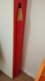 Attaccapanni a forma di matita