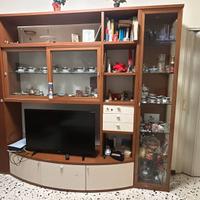 Arredamento parete attrezzata
