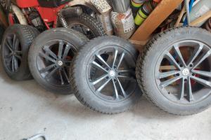 Cerchi in lega 17 e gomme per Multivan T5