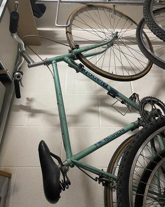 Bicicletta Bianchi celestina telaio numerato