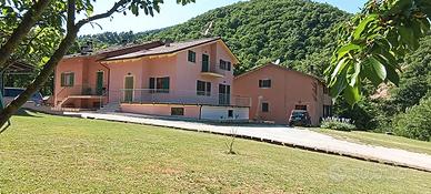 Villetta ammobiliata esclusiva