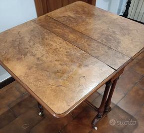 Tavolo a bandelle XIX secolo Inghilterra