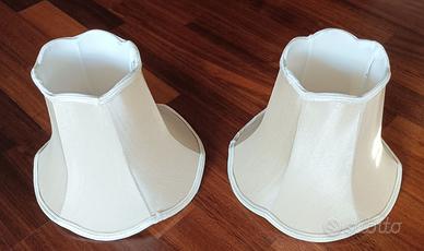 Coppia di paralumi in tessuto beige