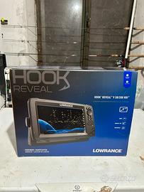 Ecoscandaglio Lowrance hook reveal 9” 50/200+sd