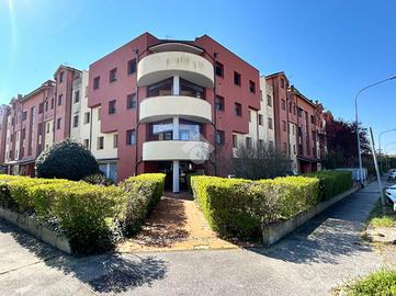 2 LOCALI A MOLINELLA