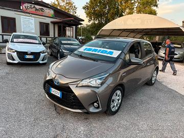 Toyota Yaris 1.5 Hybrid 5 porte Business