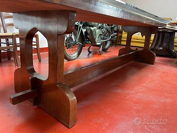 Tavolo rettangolare in legno