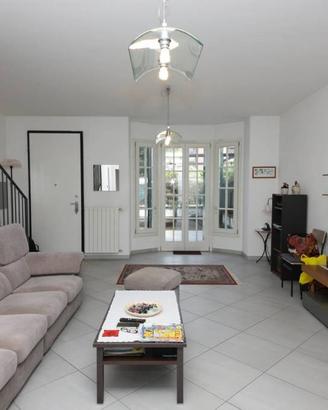 Villetta a schiera di 156 m² con 5 locali e box au