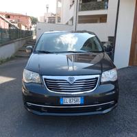 LANCIA Voyager