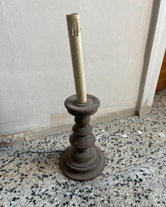 Candelabro lampada in legno antico