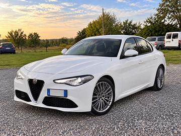 Alfa Romeo Giulia 2.2 Turbodiesel 160 CV AT8 Execu