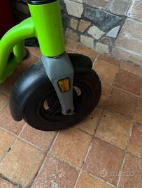 Monopattino elettrico argento