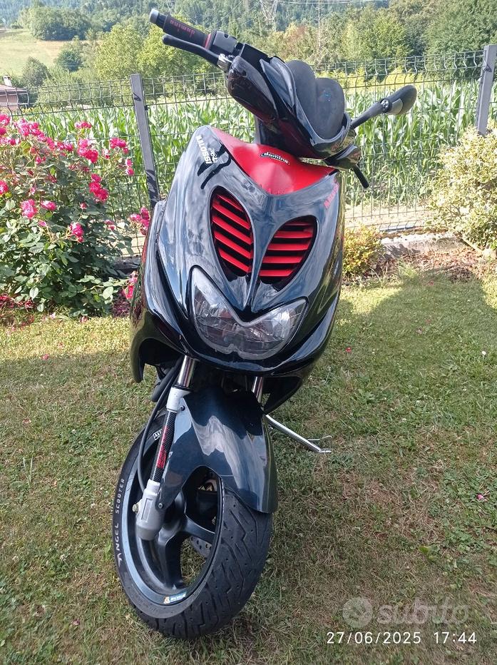 Pompa Freno Posteriore Destra Per Yamaha Aerox 50 / MBK Nitro 2001-2008 - Ricambio GENERICO - Foto 10