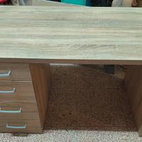 scrivania più scarpiera 