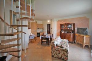 Abbadia di Montepulciano (SI), appartamento per ca