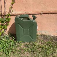 Tanica in metallo per carburante