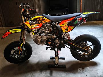 Pit bike Yes