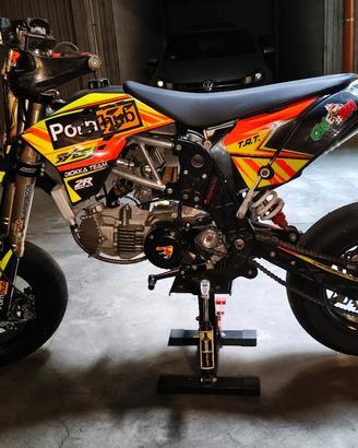 Pit bike Yes