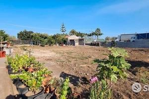 Terreno edificabile con progetto a fiumefreddo