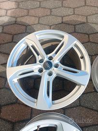 Cerchi in lega Audi 19 pollici