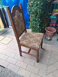 Sedie 5 pezzi (10 euro al pezzo)