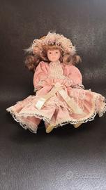 Bambola di porcellana