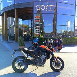 KTM 890 Duke