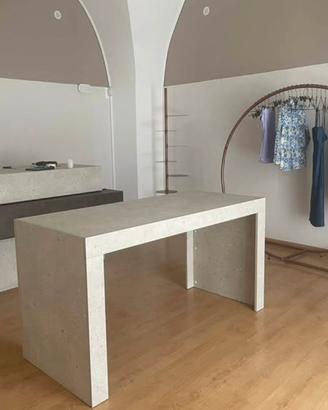 Arredamento negozio di abbigliamento