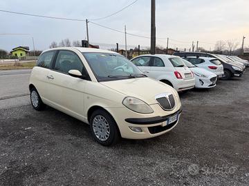 Lancia Ypsilon 1.2 Argento