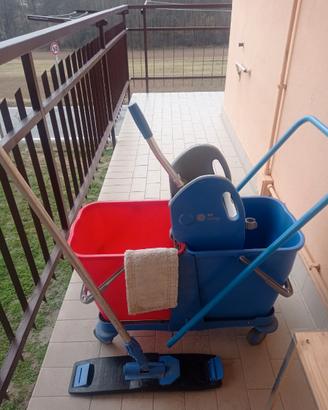 Secchi con strizzatore