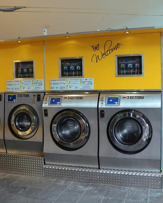 Attività di lavanderia self service arona