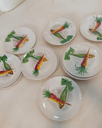 16 Piatti In Ceramica Dipinta Tema Vegetale '60