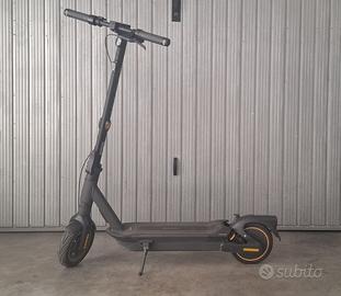 Monopattino Ninebot Kickscooter MAX G2