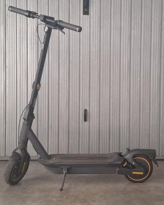 Monopattino Ninebot Kickscooter MAX G2