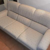 Divano tre posti