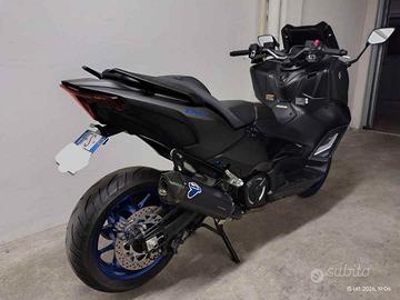 Tmax 560 2025