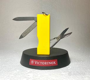 Victorinox TOMO Yellow