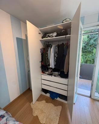 Cameretta con letto contenitore