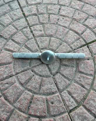 Poggia Piedi Universale in Alluminio per Go Kart