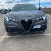 Alfa Romeo Stelvio Q4 210 CV