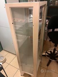 vetrina metallo con chiusura