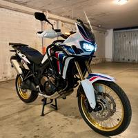 Honda Africa Twin 1000 tricolor