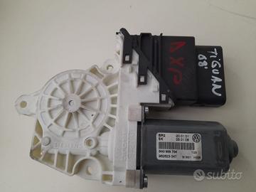 MOTORINO ALZAVETRO POSTERIORE DESTRA VOLKSWAGEN Ti