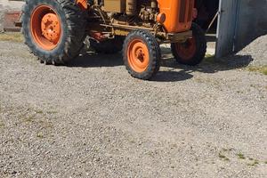trattore agricolo