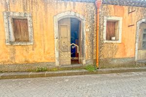 Casa indipendente da ristrutturare a Linguaglossa
